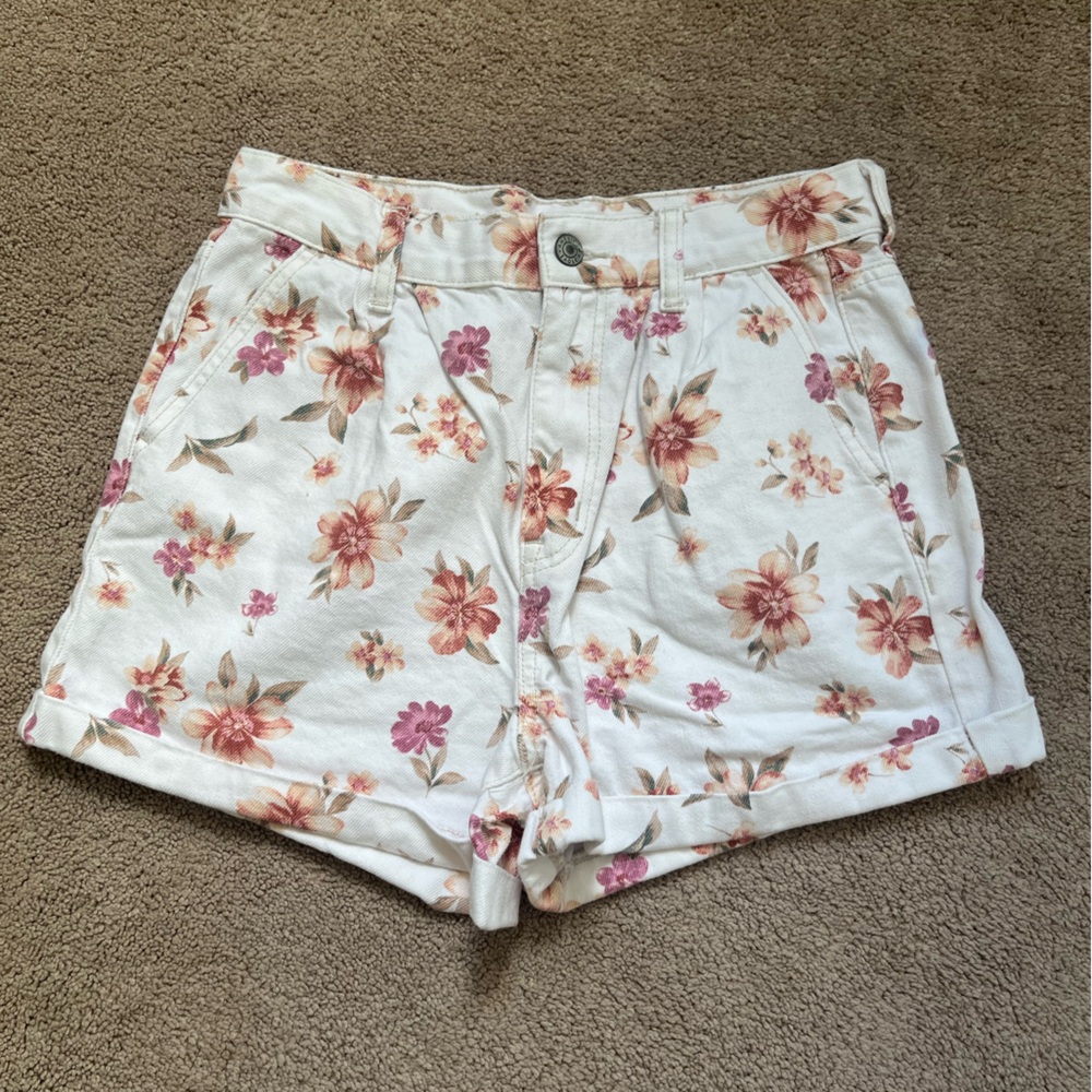 Floral high waisted shorts